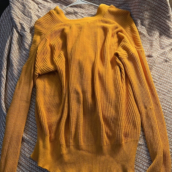 Gold Cloudchaser sweater. Great for spring/fall weather! 🌸 - Picture 3 of 3
